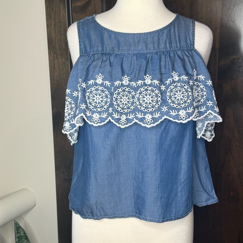 NWOT SO Blue 100% LYOCELL Off-Shoulder Top with White Embroidery Size Small